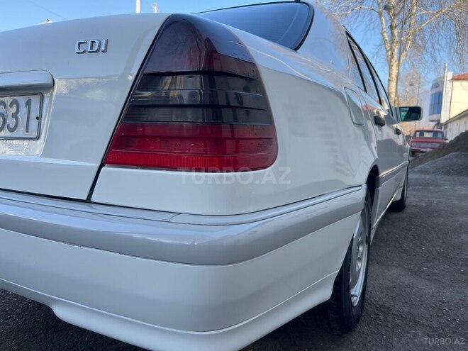 Mercedes C 220 d 1998, 557,000 km - 2.2 л - İsmayıllı