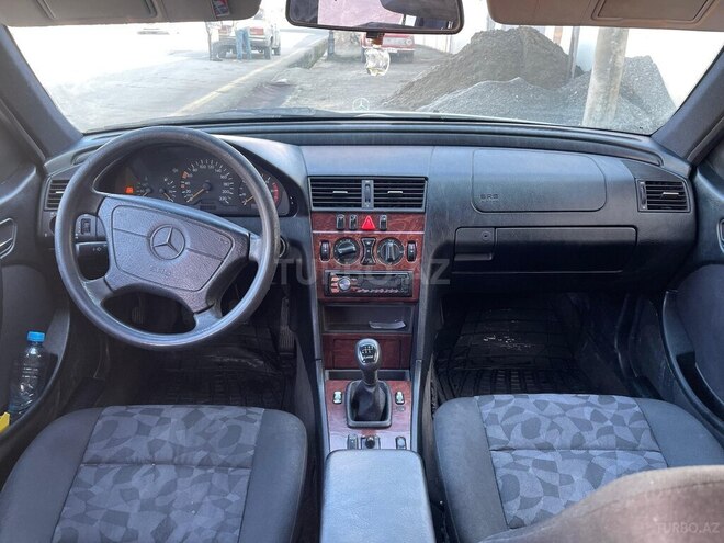Mercedes C 220 d 1998, 557,000 km - 2.2 л - İsmayıllı