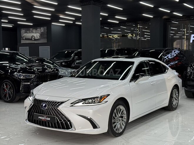 Lexus ES 300h-1