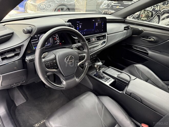 Lexus ES 300h-7