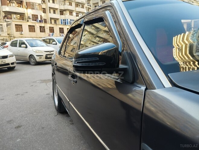 Mercedes E 260 1991, 315,000 km - 2.6 л - Bakı
