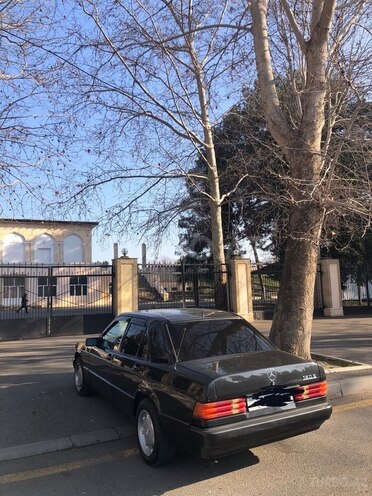Mercedes 190 1990, 333,000 km - 2.0 l - Mingəçevir