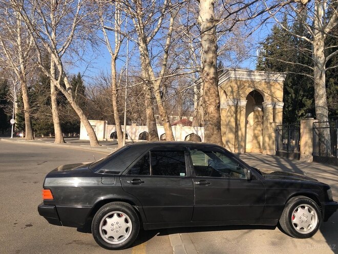 Mercedes 190 1990, 333,000 km - 2.0 l - Mingəçevir