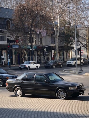 Mercedes 190 1990, 333,000 km - 2.0 l - Mingəçevir