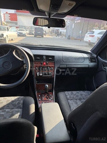 Mercedes C 180 1997, 367,900 km - 1.8 л - Bakı
