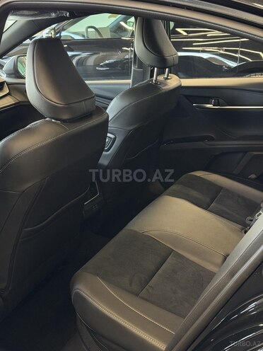 Toyota Camry-11
