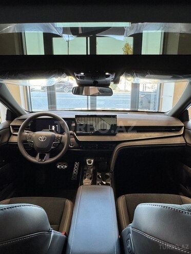 Toyota Camry-7