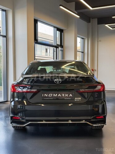 Toyota Camry-4