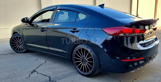 Hyundai Elantra 2017, 121,000 km - 2.0 l - Bakı