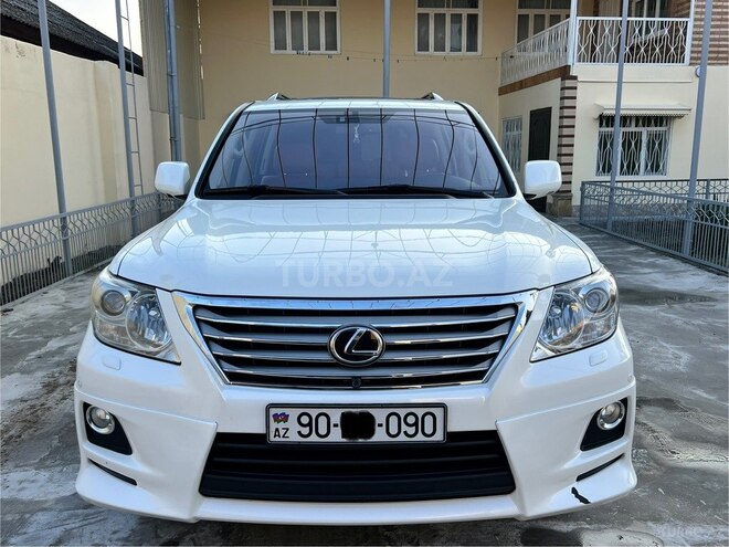 Lexus LX 570-1