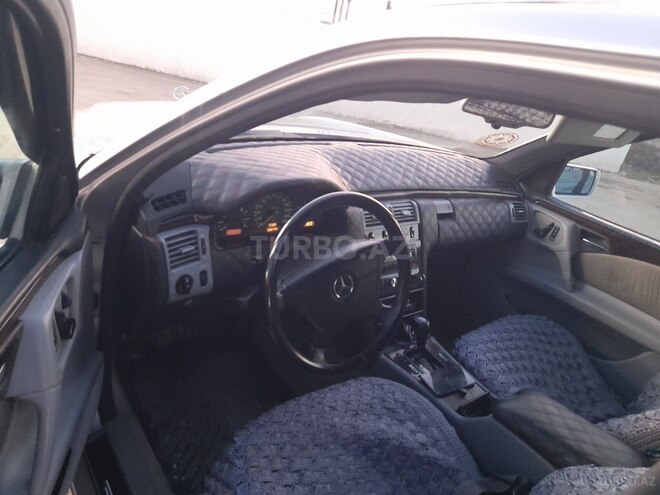 Mercedes E 320 1996, 326,000 km - 3.2 l - Bakı