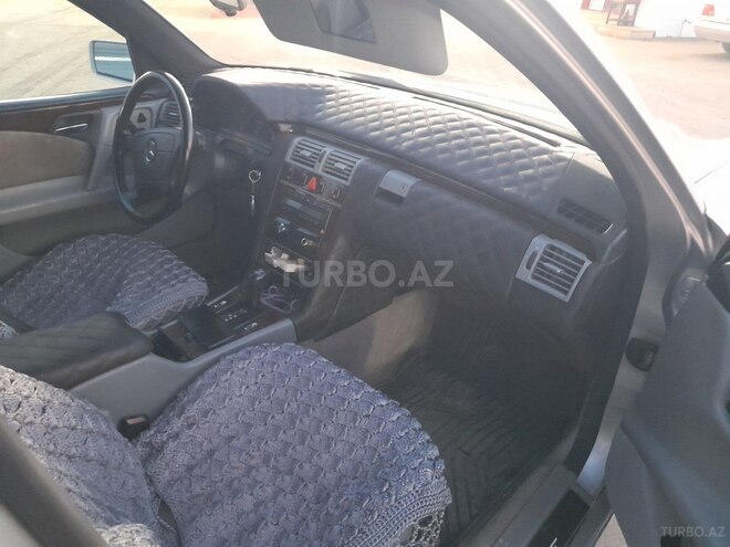 Mercedes E 320 1996, 326,000 km - 3.2 l - Bakı