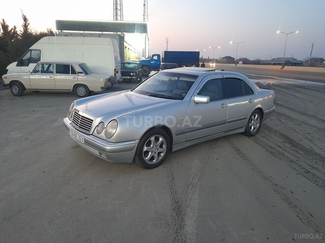 Mercedes E 320 1996, 326,000 km - 3.2 l - Bakı