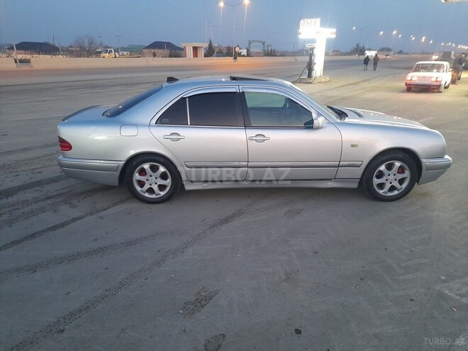 Mercedes E 320 1996, 326,000 km - 3.2 l - Bakı
