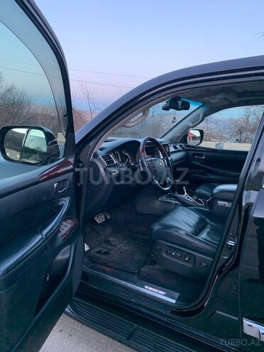 Lexus LX 570-7