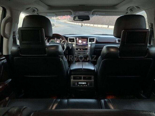 Lexus LX 570-10