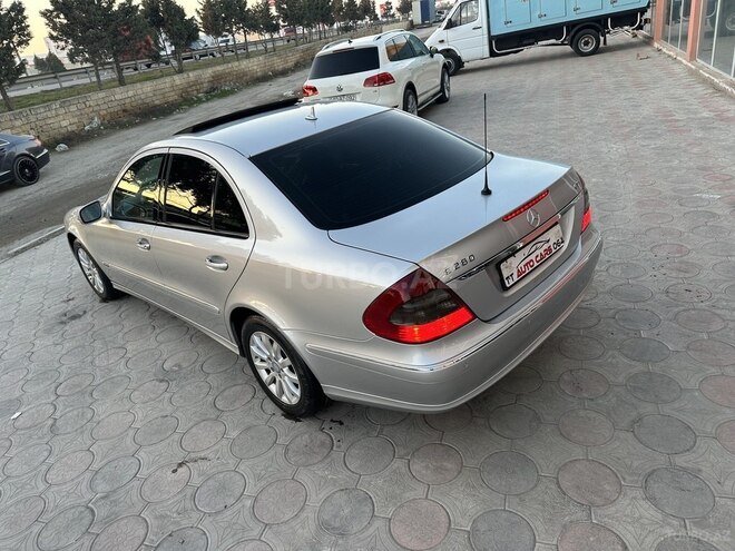 Mercedes E 280-10