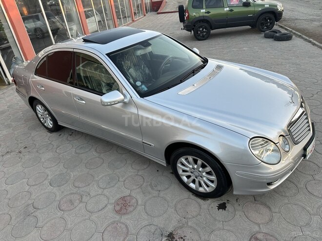 Mercedes E 280-13