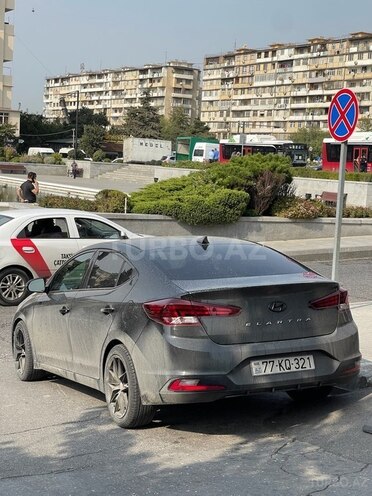 Hyundai Elantra 2018, 188,293 km - 2.0 l - Bakı