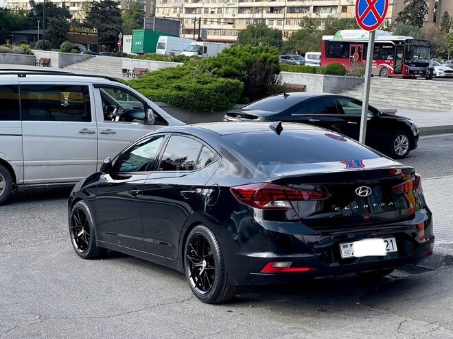 Hyundai Elantra 2018, 188,293 km - 2.0 l - Bakı