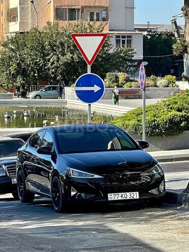 Hyundai Elantra 2018, 188,293 km - 2.0 l - Bakı