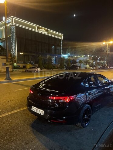 Hyundai Elantra 2018, 188,293 km - 2.0 l - Bakı