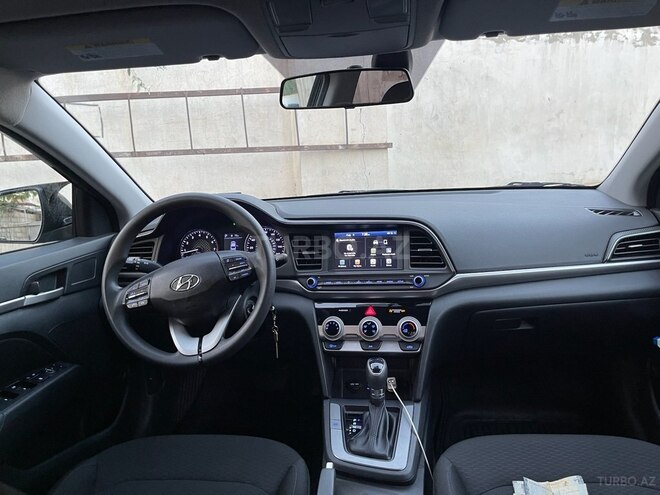 Hyundai Elantra 2018, 188,293 km - 2.0 l - Bakı