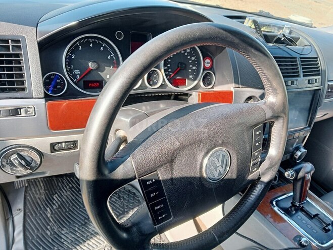 Volkswagen Touareg 2004, 325,726 km - 3.2 l - Bakı