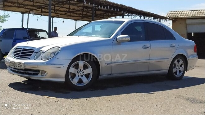 Mercedes E 240 2002, 235,600 km - 2.4 l - Bakı