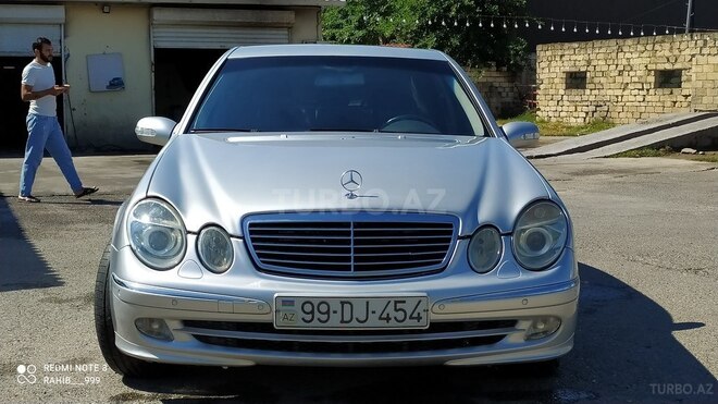 Mercedes E 240 2002, 235,600 km - 2.4 l - Bakı
