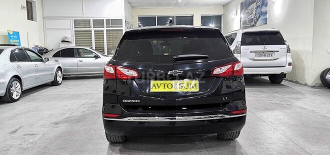 Chevrolet Equinox-7