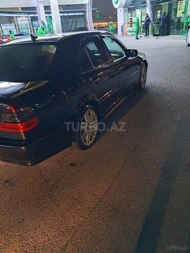 Mercedes C 230 1999, 324,000 km - 2.3 l - Bakı