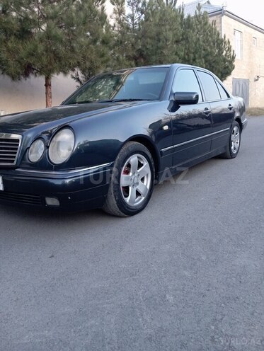 Mercedes E 200 1997, 222,000 km - 2.0 л - Balakən