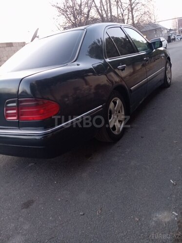 Mercedes E 200 1997, 222,000 km - 2.0 л - Balakən