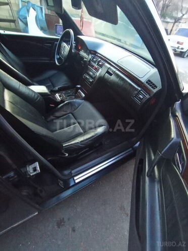 Mercedes E 200 1997, 222,000 km - 2.0 л - Balakən