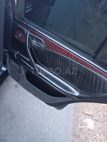 Mercedes E 200 1997, 222,000 km - 2.0 л - Balakən