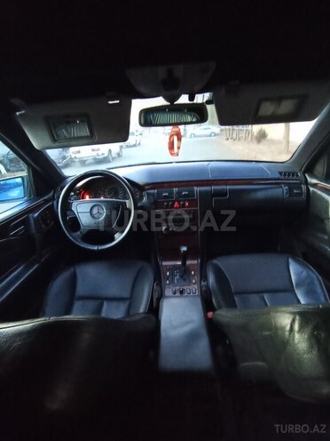 Mercedes E 200 1997, 222,000 km - 2.0 л - Balakən