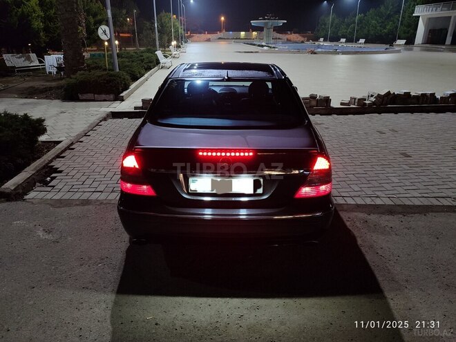 Mercedes E 240 2004, 378,000 km - 2.6 l - Bakı