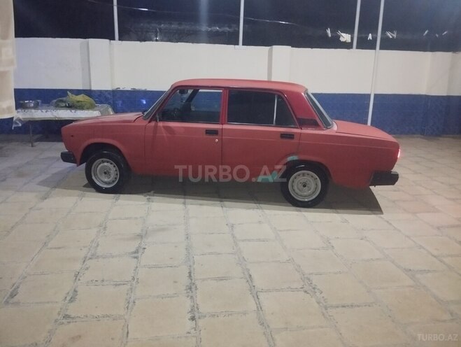 LADA (VAZ) 2107 1983, 95,555 km - 1.3 l - Salyan