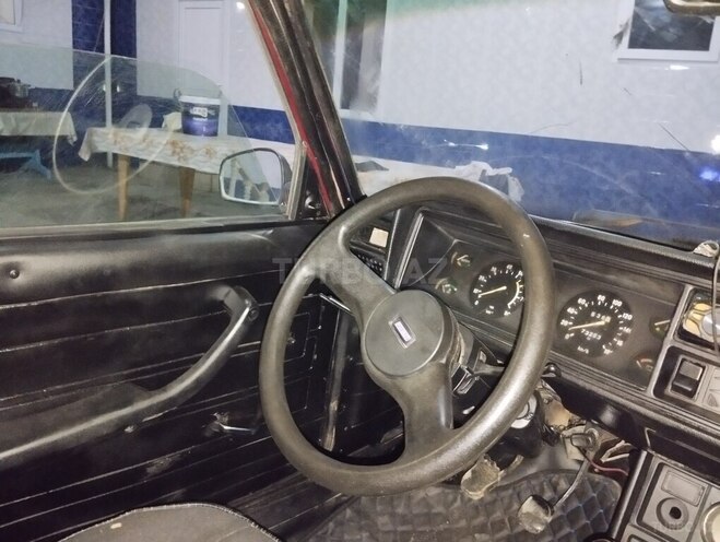LADA (VAZ) 2107 1983, 95,555 km - 1.3 l - Salyan