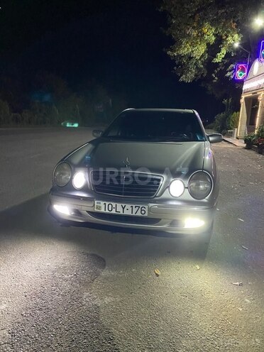 Mercedes E 200 2000, 372,000 km - 2.0 l - Masallı