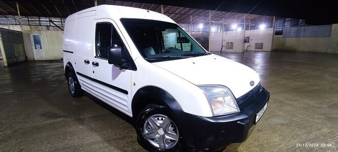 Ford Transit Connect 2005, 240,000 km - 1.8 л - Quba