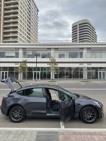 Tesla Model 3 2023, 30,000 km - 0.0 l - Bakı