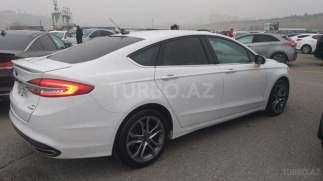Ford Fusion (North America) 2017, 215,000 km - 2.0 л - Bakı