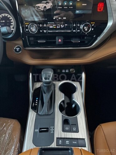 Toyota Highlander 2024, 0 km - 2.5 л - Bakı