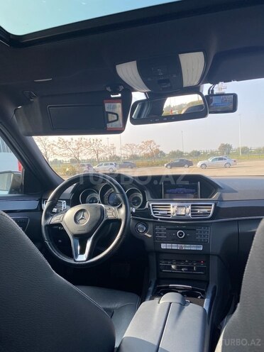 Mercedes E 220 d-12
