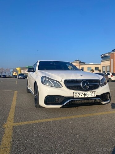 Mercedes E 220 d-5