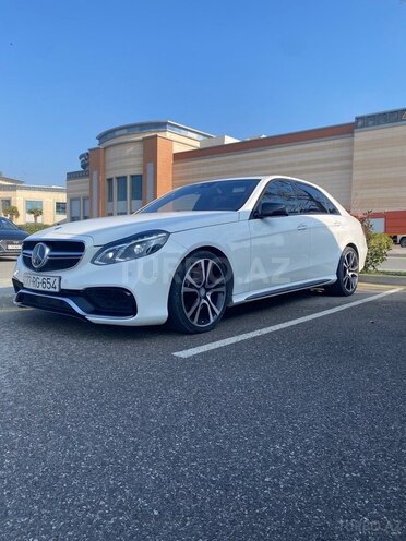 Mercedes E 220 d-6