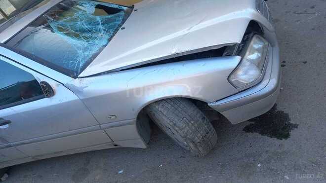 Mercedes C 180 1999, 400,000 km - 1.8 л - Bakı