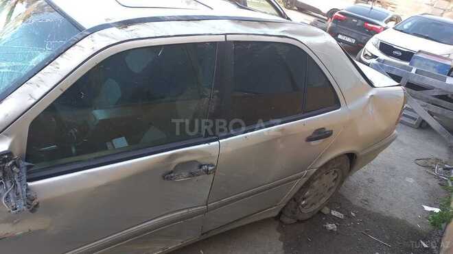 Mercedes C 180 1999, 400,000 km - 1.8 л - Bakı
